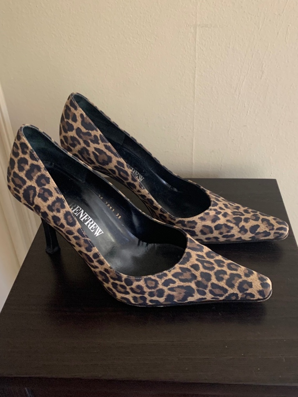 Holt Renfrew Animal Print Pumps (39)